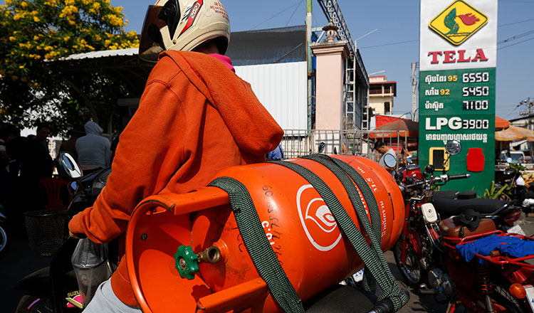 /2026/03/diesel-price-hike-leaves-transporters-with-limited-options-amid-lpg-crisis-52000-630030.htm